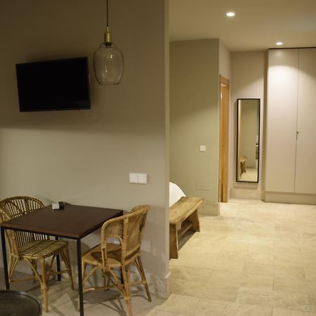 Chacon Apartments & Suites Estepona Luaran gambar