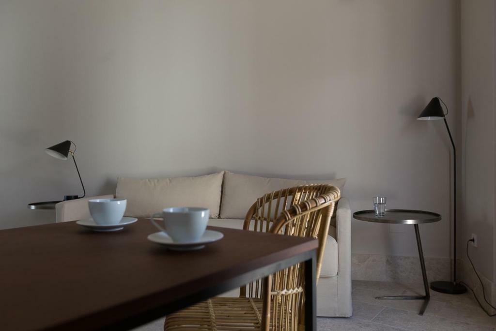 Chacon Apartments & Suites Estepona Luaran gambar