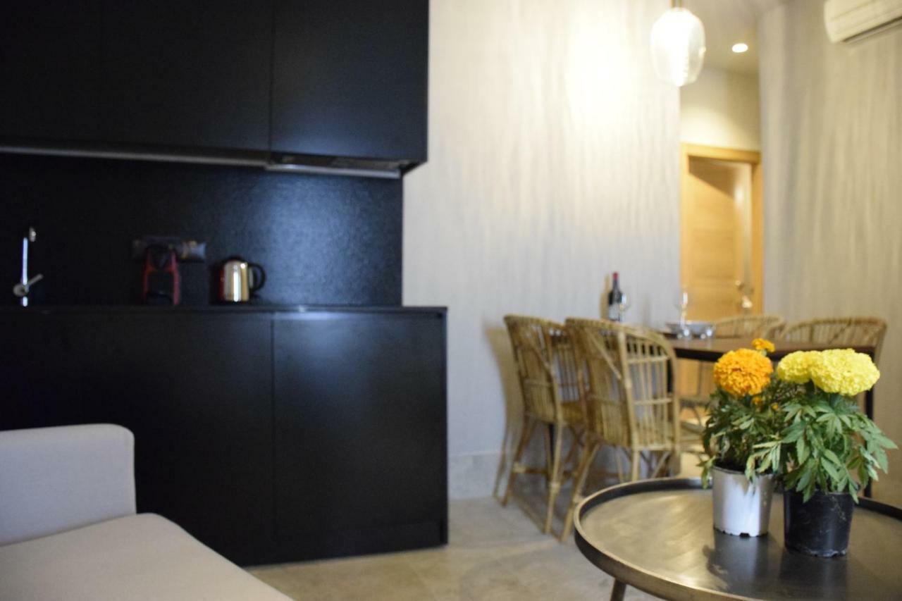Chacon Apartments & Suites Estepona Luaran gambar