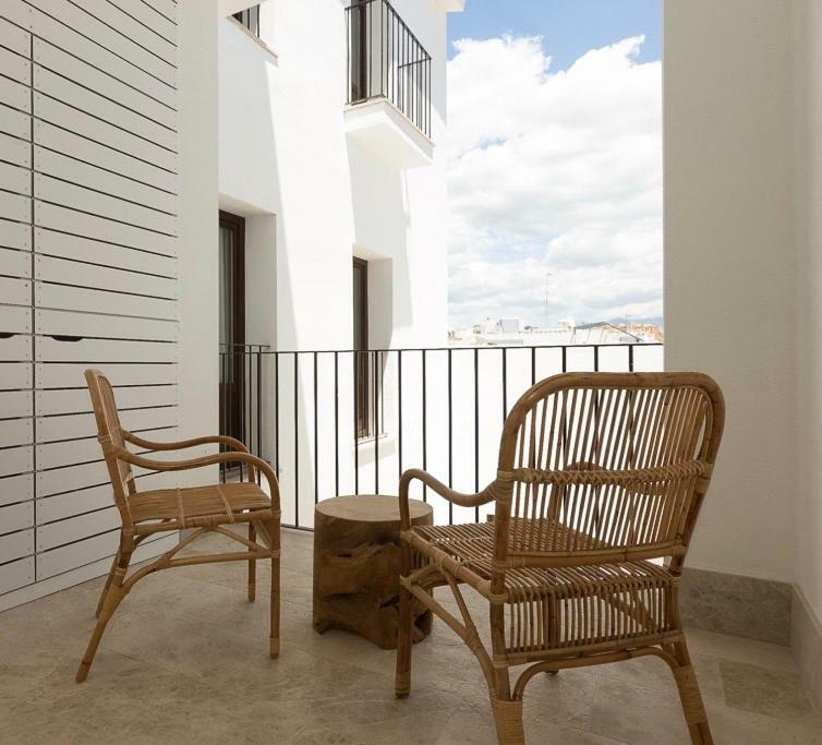 Chacon Apartments & Suites Estepona Luaran gambar