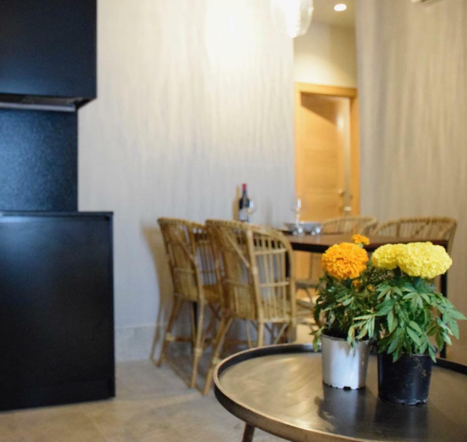 Chacon Apartments & Suites Estepona Luaran gambar